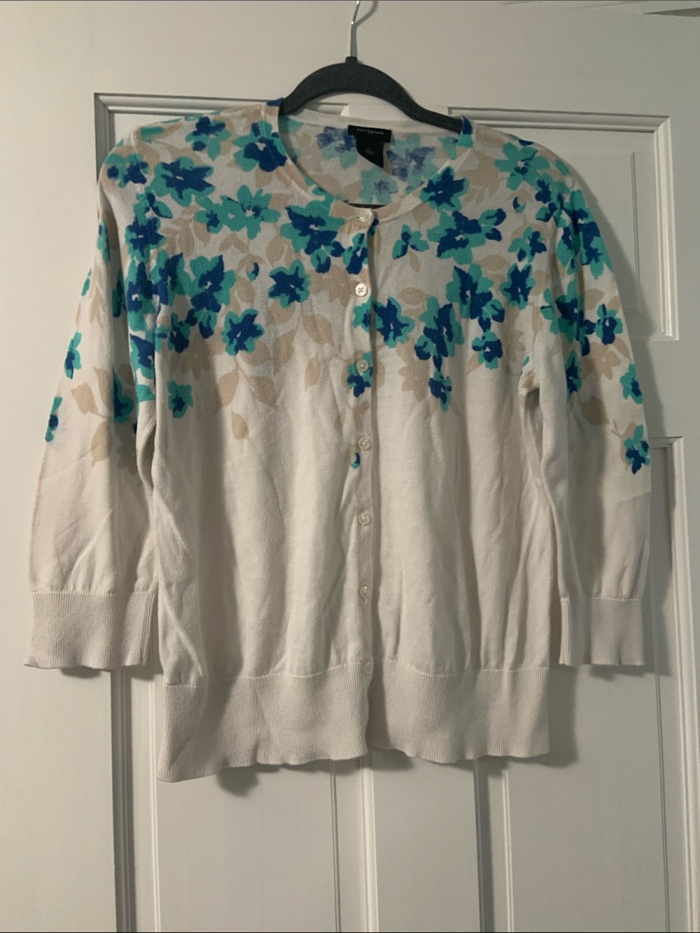 Ann Taylor Cardigan size Large